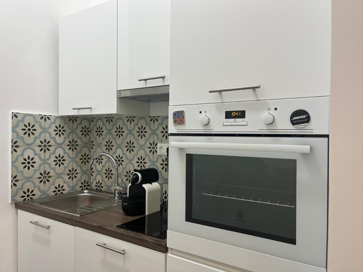 Apartment Close To Everything